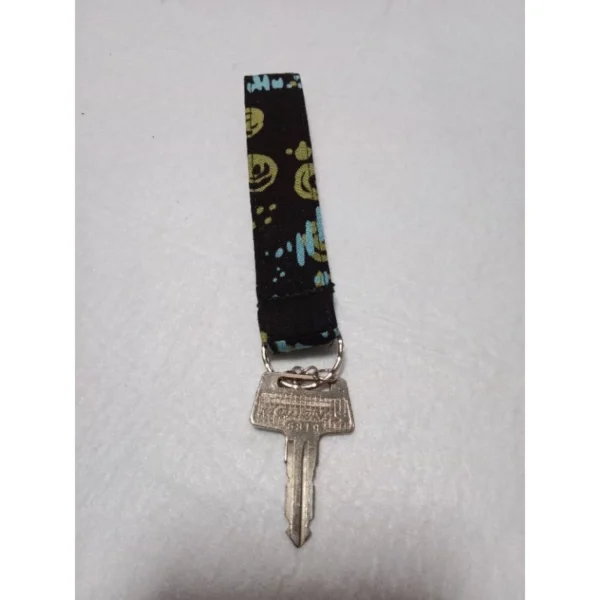 my-11134207-7rask-m3mwrvc2smoqb2 Key holder batik