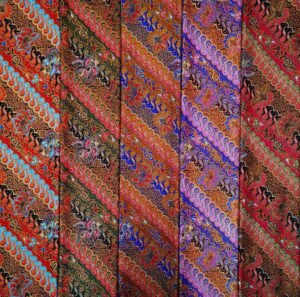 Polyester Printed Batik Sarong Skirt Lungi for Myanmar Cambodia Thailand