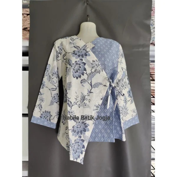 Ayesha Batik Blouse with Front Buttons – Latest Model Kebaya