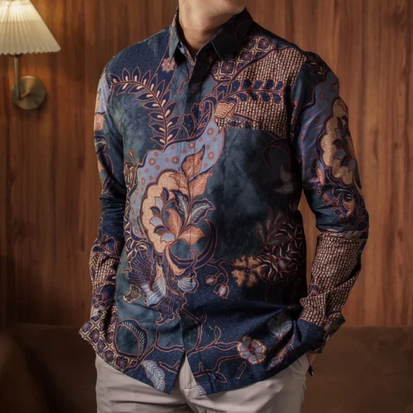 sg-11134201-7renv-m25k7fzlrnme51.webp Premium Kemeja Mandalas Khandra – Men’s Long Sleeve Batik Shirt