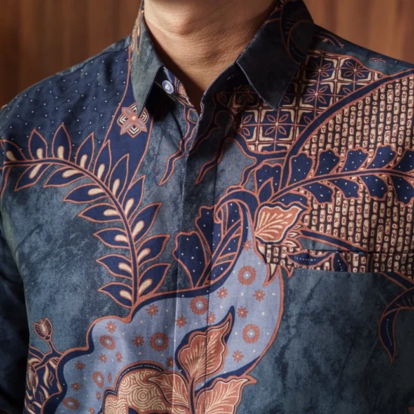 sg-11134201-7repm-m25k7ed25c8r9b.webp Premium Kemeja Mandalas Khandra – Men’s Long Sleeve Batik Shirt